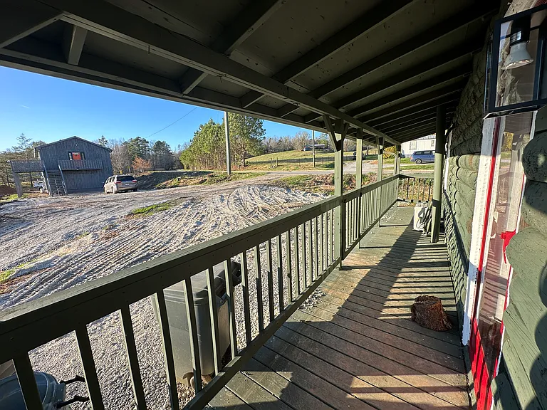 195 Bannister Rd — Photo 9