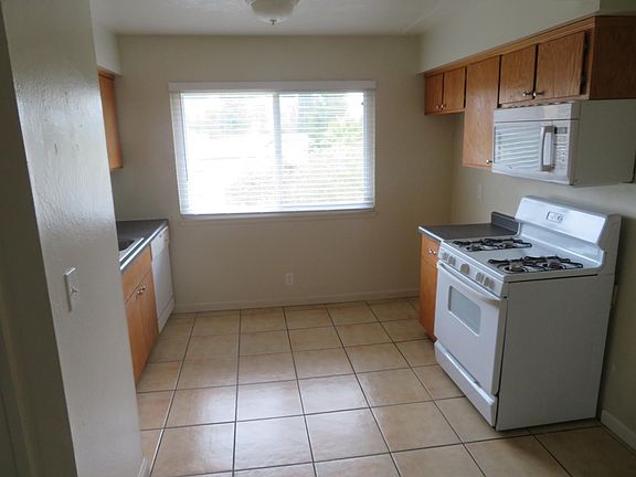 3rd image of 3316 Mensch Ct APT C