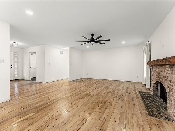 5th image of 426 E Newton St