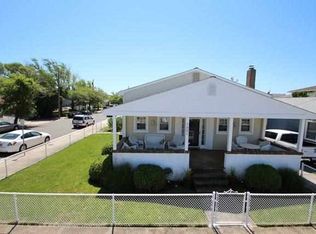 7901 Pacific Ave, Wildwood Crest, NJ 08260