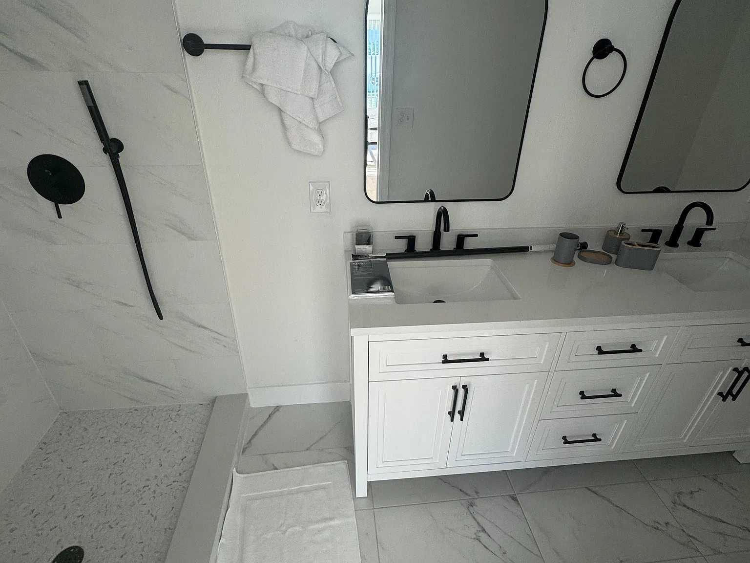 4 bed, 10.0 bath, 2897 sqft, $1,001 — Photo 4
