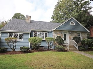 15 Fox Rd, Wakefield, MA 01880
