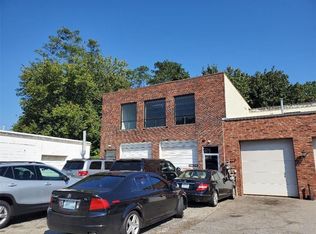 610 Warwick Ave, Warwick, RI 02888