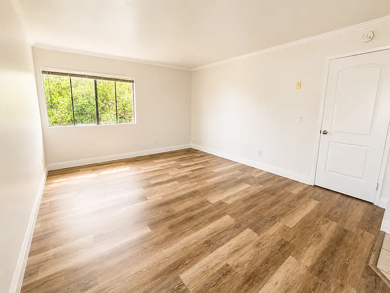 5543 Shasta Ln #14 — Photo 8