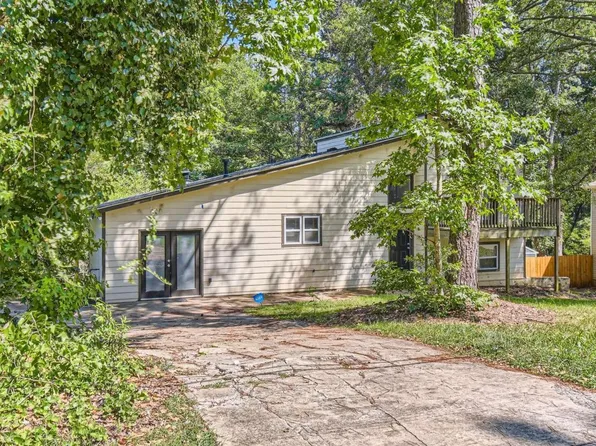 6817 Red Maple Dr, Rex, GA 30273