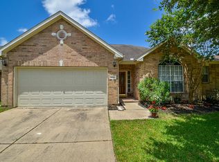 14414 Chestnut Falls Dr, Cypress, TX 77433