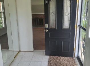 2112 Edgeware St, Silver Spring, MD 20905