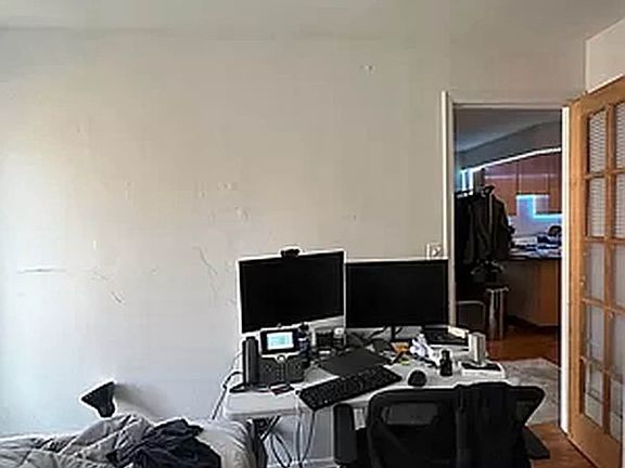 4th image of 530 W 47th St APT 5B