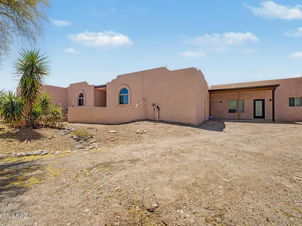 701 E Via Entrada, Tucson, AZ 85718