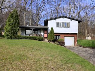 2878 Old Plank Rd, New Castle, PA 16105
