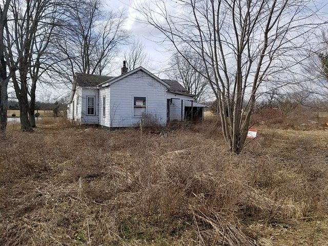 2nd image of 10923 Markland Pike