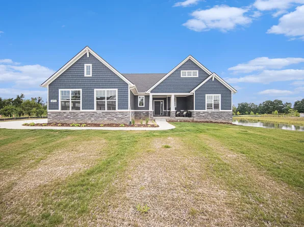 671 Burton Ct, Saline, MI 48176
