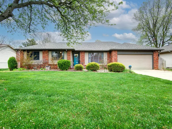 1312 E Edgewood Street, Springfield, MO 65804
