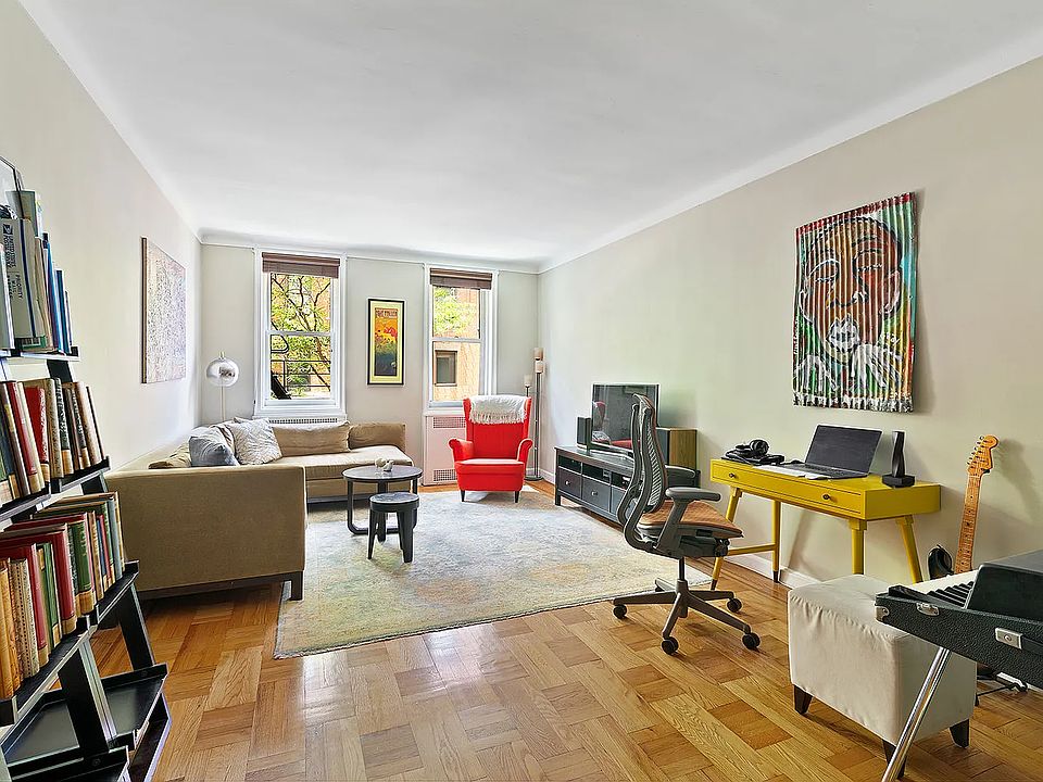 1st image of 20 Clinton St APT 2A