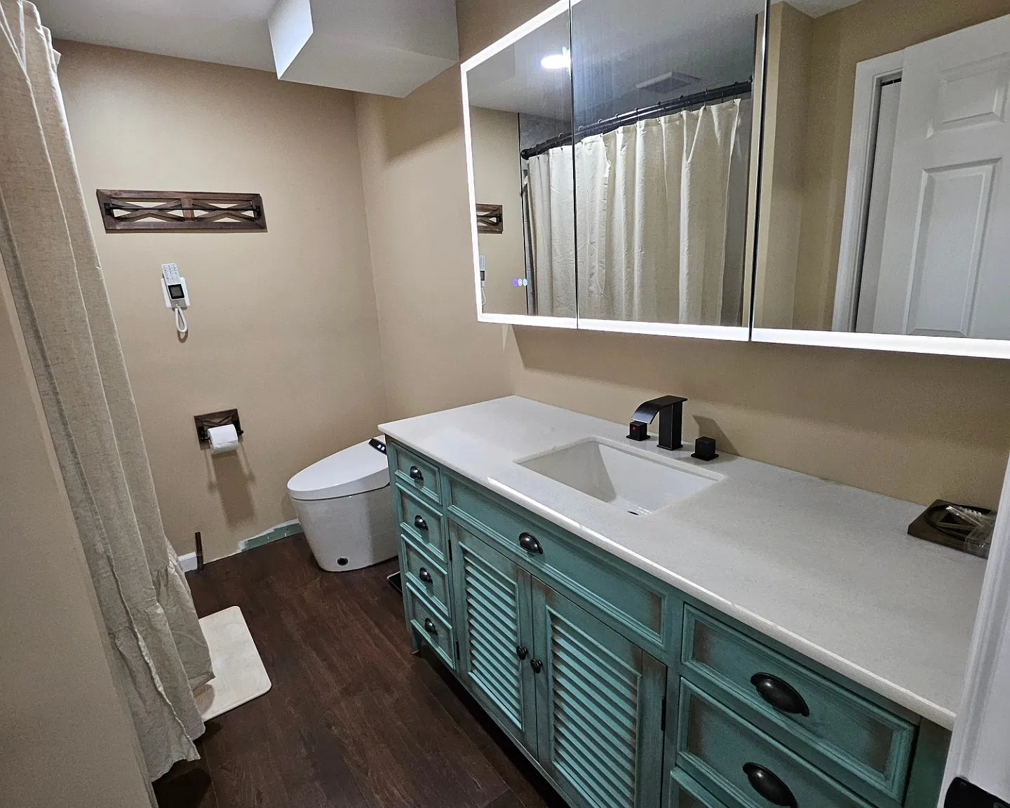 3 bed, 1750 sqft, $3,000 — Photo 4