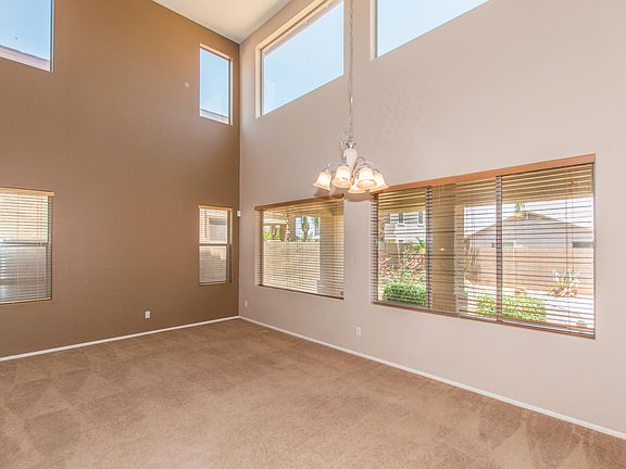 5th image of 43870 W Cydnee Dr