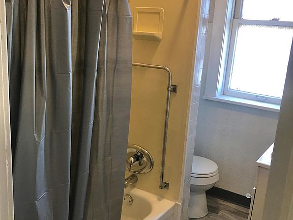 4th image of 4998 Loughborough Ave APT 2w