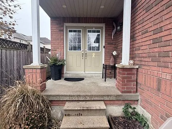 82 Hutton Pl, Clarington, ON L1C 5K1