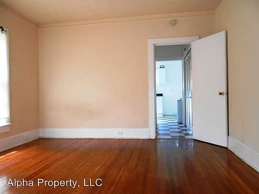 2nd image of 6 Cromwell Ave