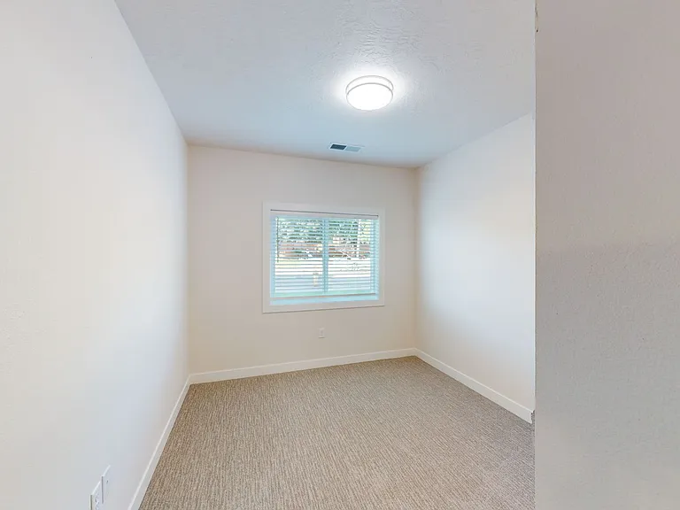 1720 Morningside Ave — Photo 57