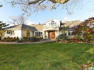 1081 Channel Dr, Hewlett, NY 11557