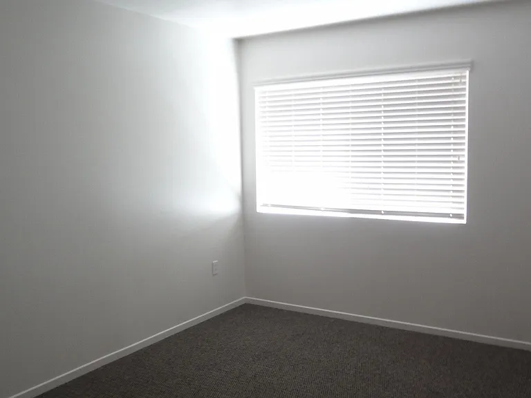 587 E Harvard Blvd #102 — Photo 10