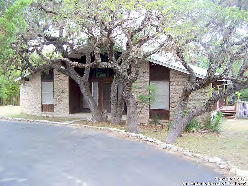 1st image of 565 Camino Alto Rd.