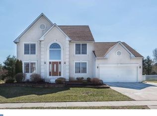 7 Abington Rd, Mount Laurel, NJ 08054