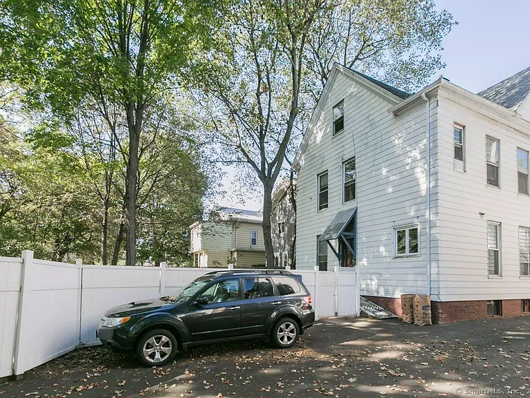 28 Edwards St #1 — Photo 16