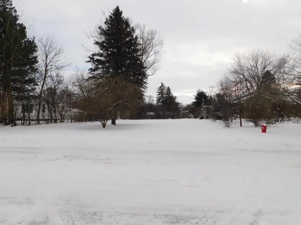 2900 Sharon Dr, Ann Arbor, MI 48108