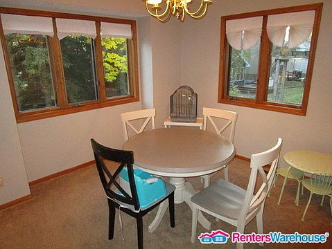4th image of 1716 Rushmore Dr