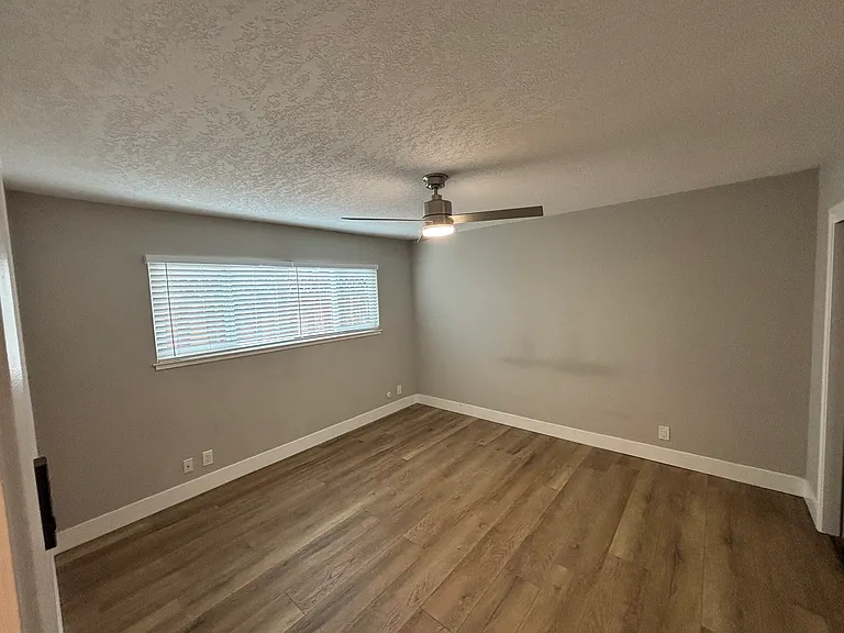 1172 Brace Ave #2 — Photo 7