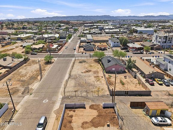 5th image of 1846 E ADAMS Street #24