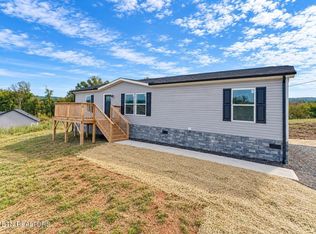 200 Laura Boling Loop Rd, Strawberry Plains, TN 37871