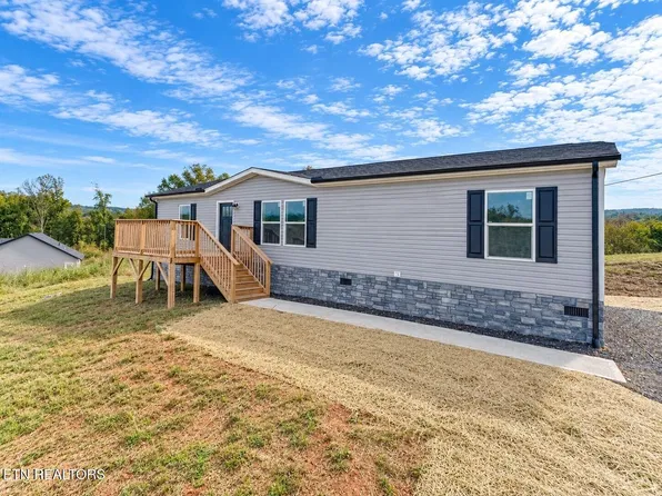 200 Laura Boling Loop Rd, Strawberry Plains, TN 37871