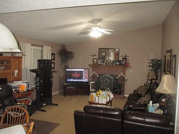 4th image of 7778 Briarwood Dr