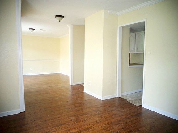 5th image of 4729 Lemmon Ct