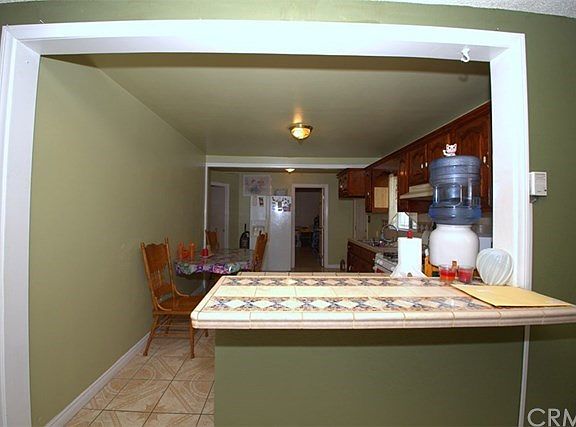 4th image of 917 Rosewood Ave
