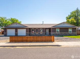 870 NW C Street, Ephrata, WA 98823