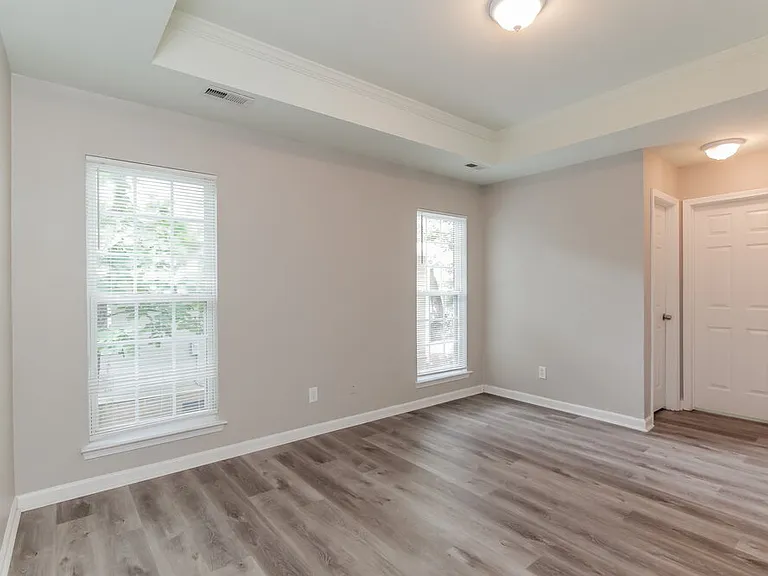5833 Lawnmeadow Dr — Photo 10