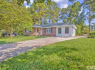 111 Basin St, Dunn, NC 28334