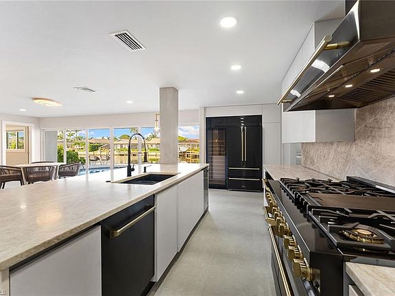 5th image of 380 Rookery CT