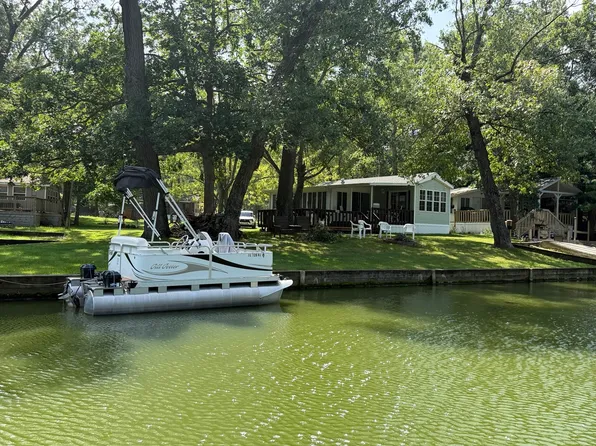 3 69/70 Woodhaven Lakes, Sublette, IL 61367