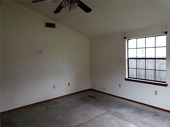 2nd image of 2912 3rd St E