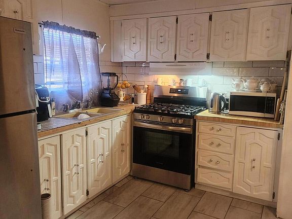 2nd image of 6733 W Sherri Jean Ln