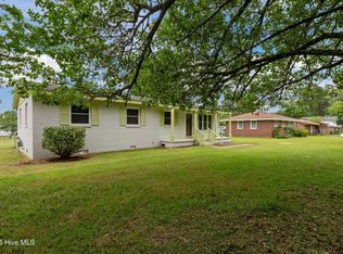 210 Glenburnie Drive, New Bern, NC 28560