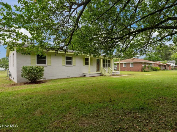 210 Glenburnie Drive, New Bern, NC 28560