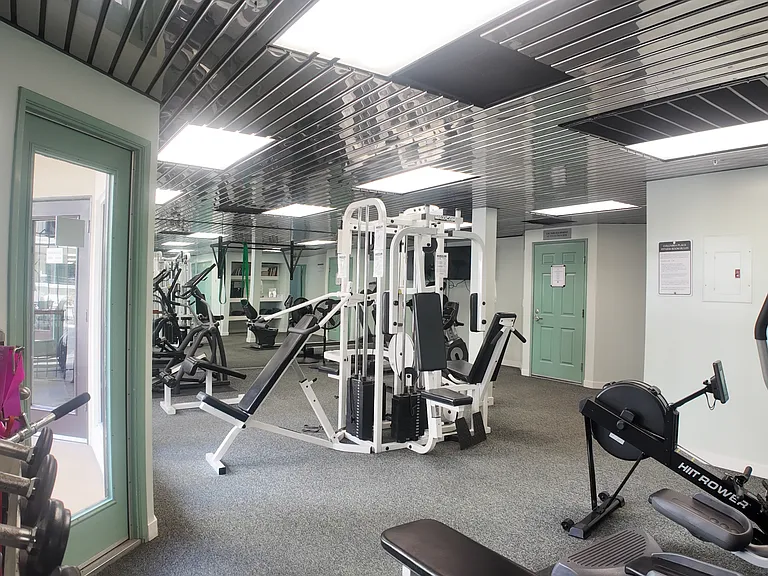 655 Columbia St #313 — Photo 32