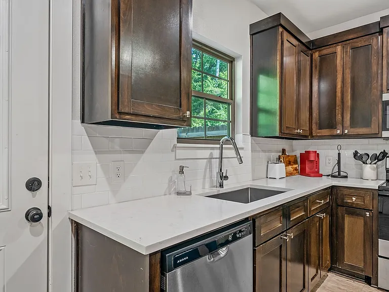 11722 FM 16 W — Photo 24