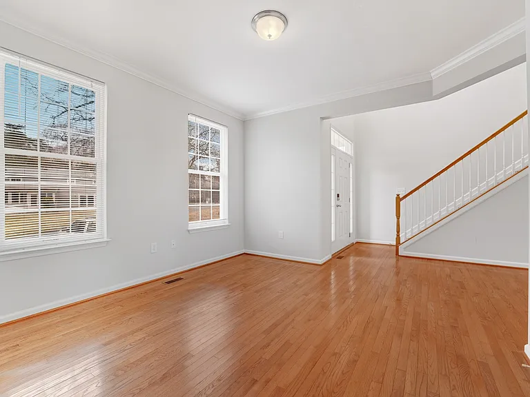 609 Tebbston Dr — Photo 42